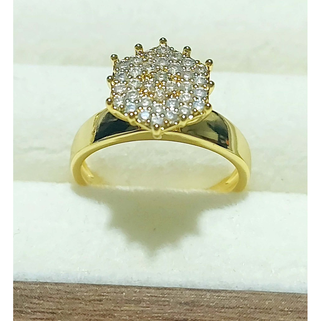 Diamond Cluster Halo Ring – Yellow Gold (Size 8) product photo 3