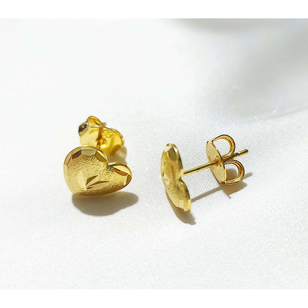 Simple Heart Stud Earrings | Yellow Gold Setting product photo 5