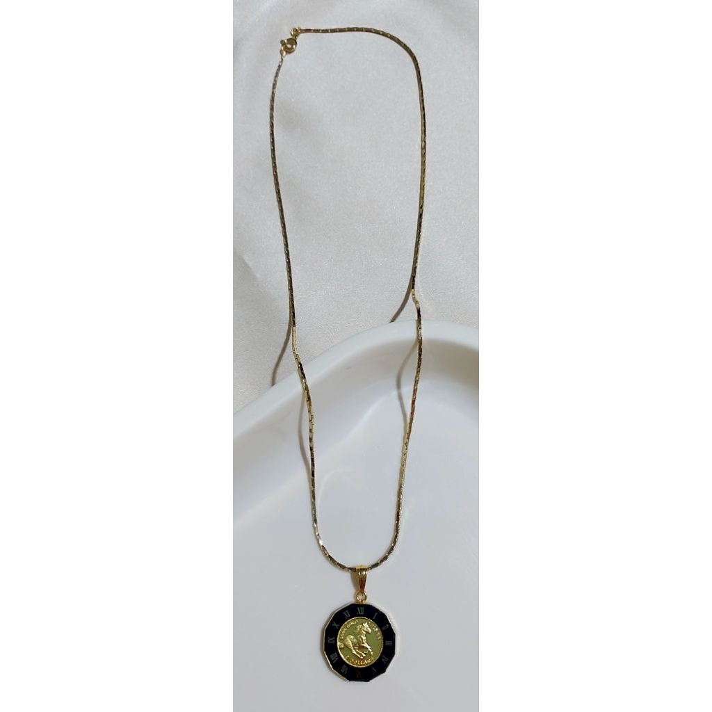 Queen Elizabeth Timeless Necklace product photo 2