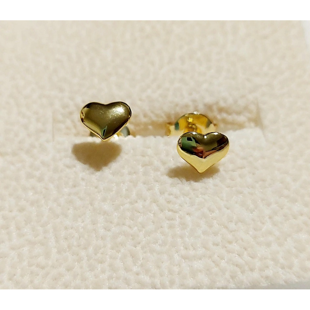 Small Heart Stud Earrings product photo 3