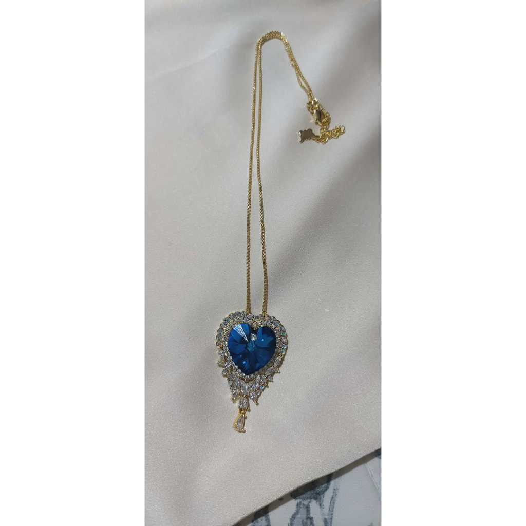 Aqua Heart Medallion Necklace in Yellow Gold Setting | Adjustable 16–18 Inches product photo 5