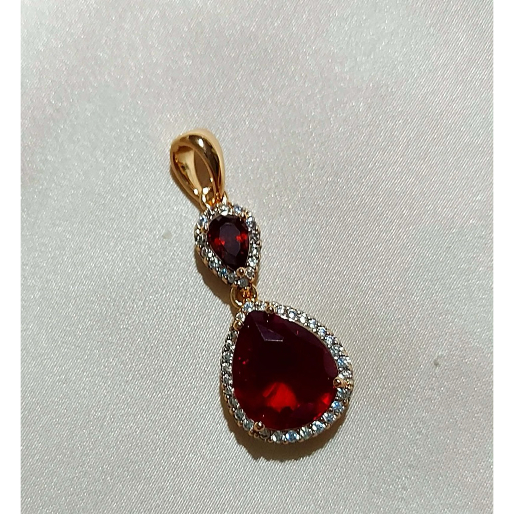 Pear-Shaped Garnet Chandelier Pendant | Yellow Gold Setting product photo 2