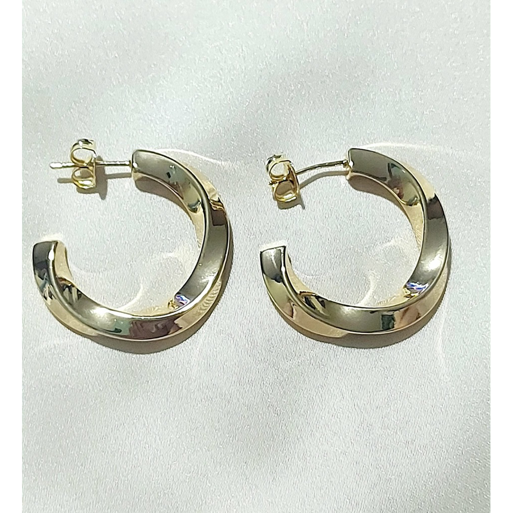 Medium Size Twisted Loop/Stud Earrings product photo 3