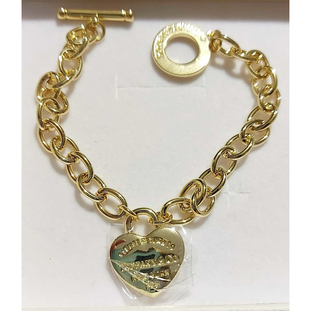 Heart Charm Chunky Chain Bracelet | Gold-Tone | Toggle Clasp product photo 5