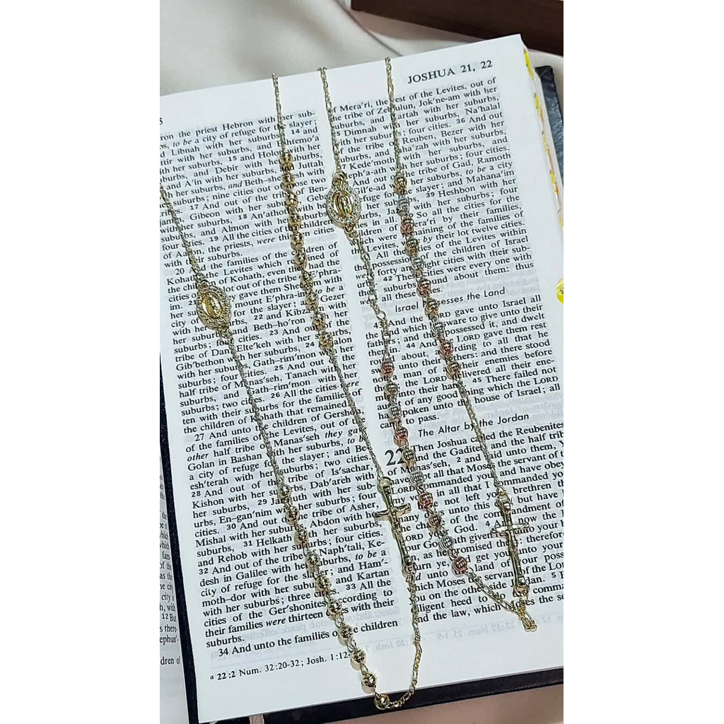 Rosary Necklace with Mother Mary & Crucifix | Tricolor & Yellow Gold Setting product photo 3