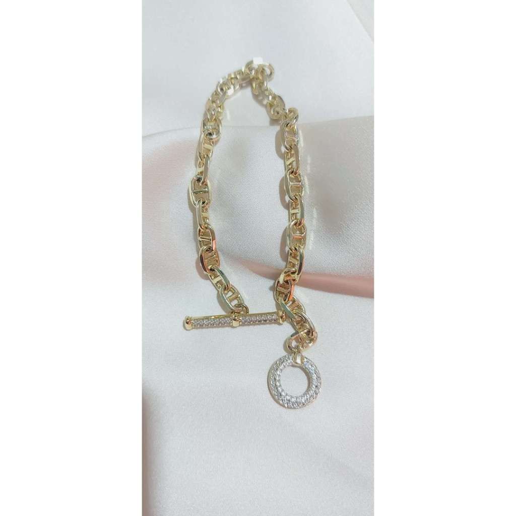Mariner Chain Toggle Bracelet with Diamond Accent | 7 Inches | Yellow Gold Setting product photo 1