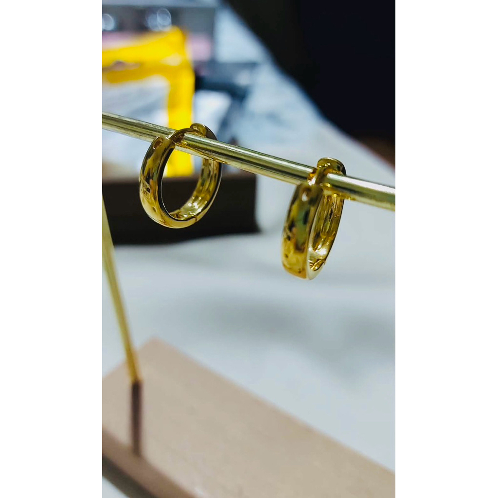Medium Round Loop Earrings Japan Gold product photo 2