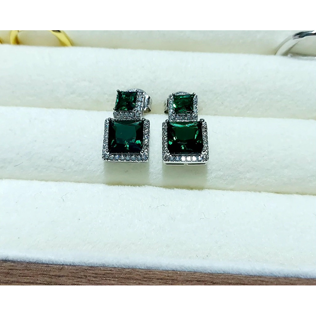 2 Square Emerald Green Drop Earrings with Diamonds – Platinum Vermeil product photo 2