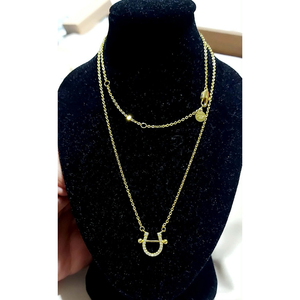 Diamond Accent Horseshoe Pendant Necklace | Adjustable 17–19 Inches | Yellow Gold Setting product photo 5