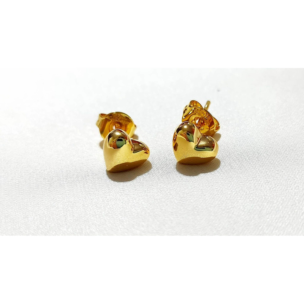 Ivana Puffy Heart Stud Earrings | Yellow Gold Setting product photo 4