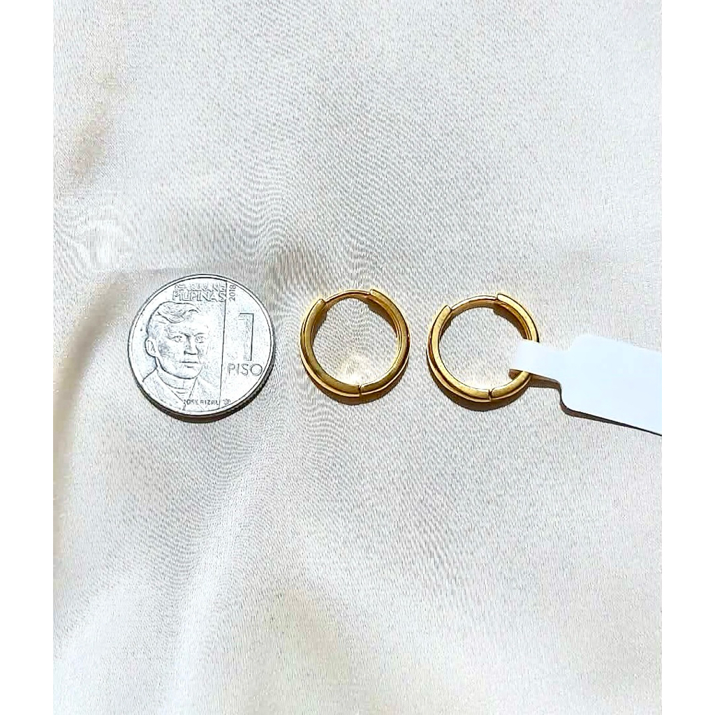 Medium Round Loop Earrings Japan Gold product photo 3