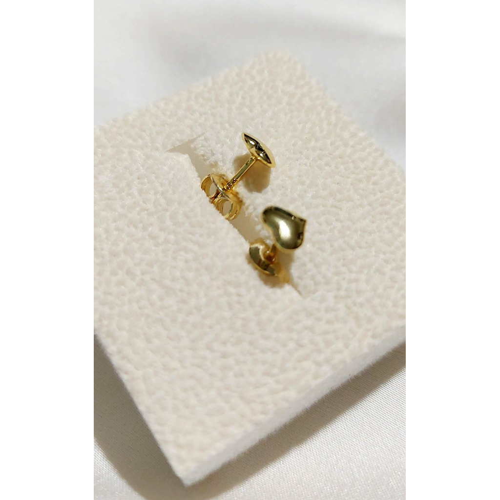 Small Heart Stud Earrings product photo 4