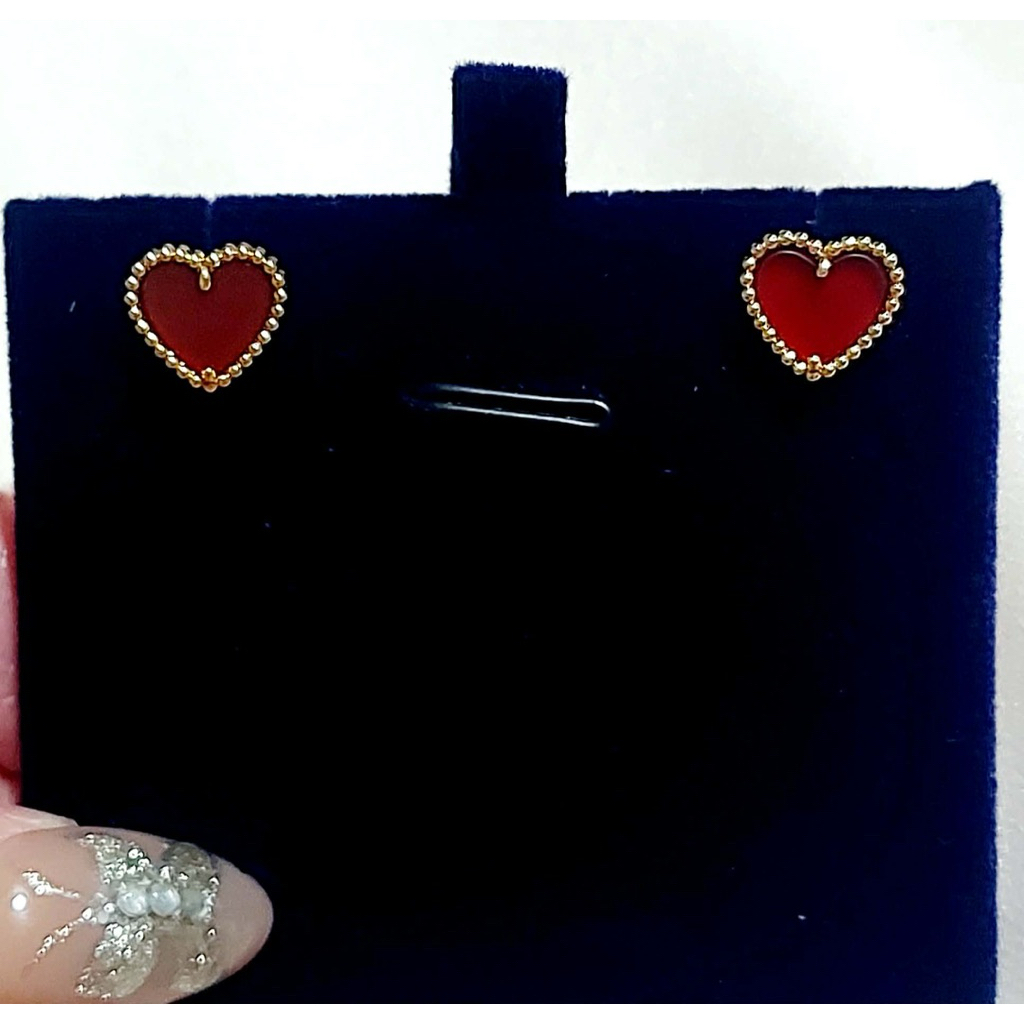 VCA Sweet Alhambra Heart Stud Earrings – 18K Champagne Vermeil with Carnelian product photo 4