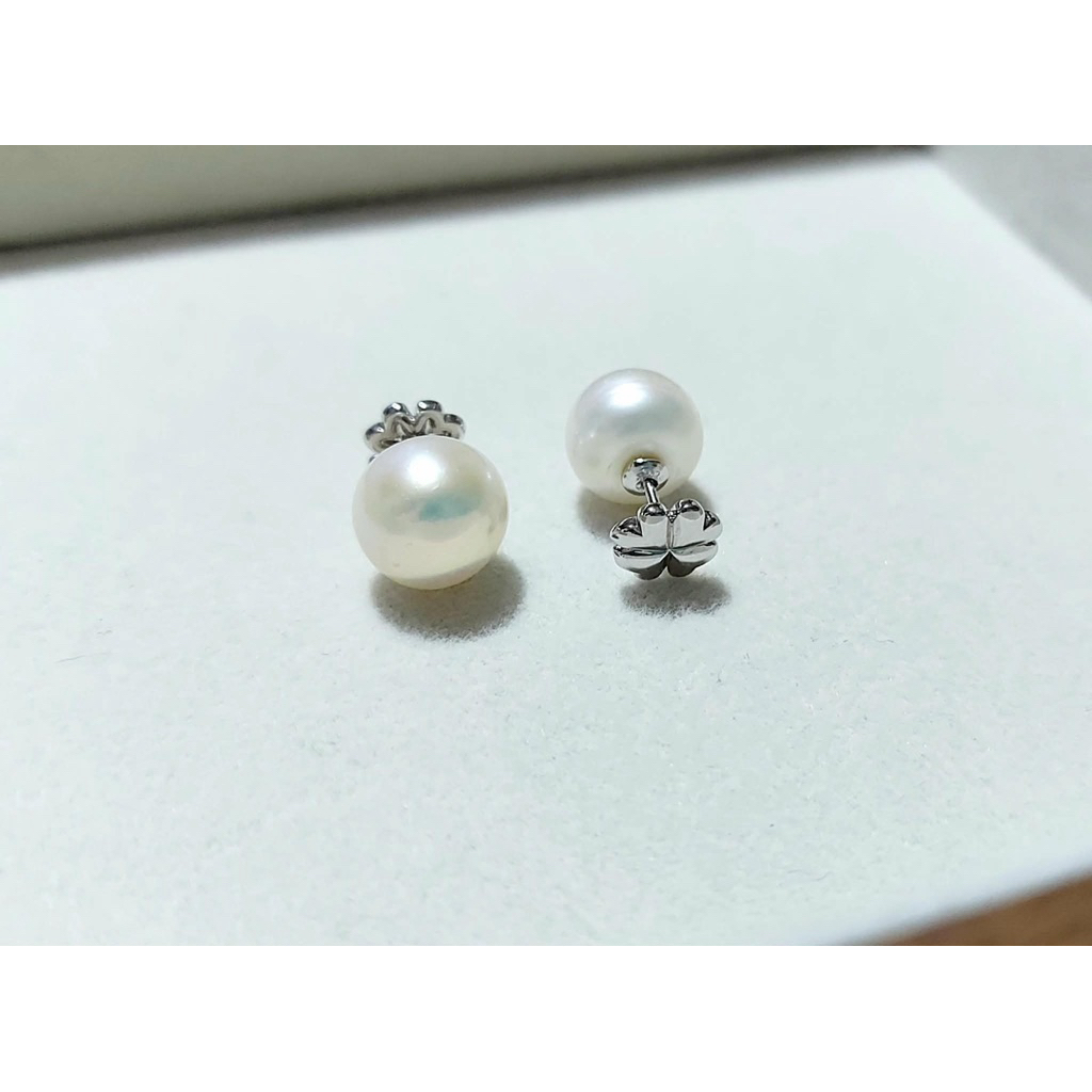 Clover Inspired Pearl Earrings – Platinum Vermeil (Reversible Style) product photo 2