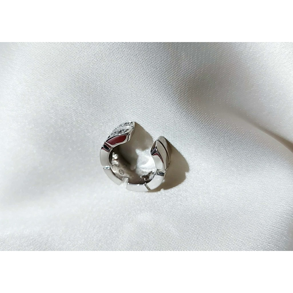 Ear Cuff with Diamond Accent product photo 4