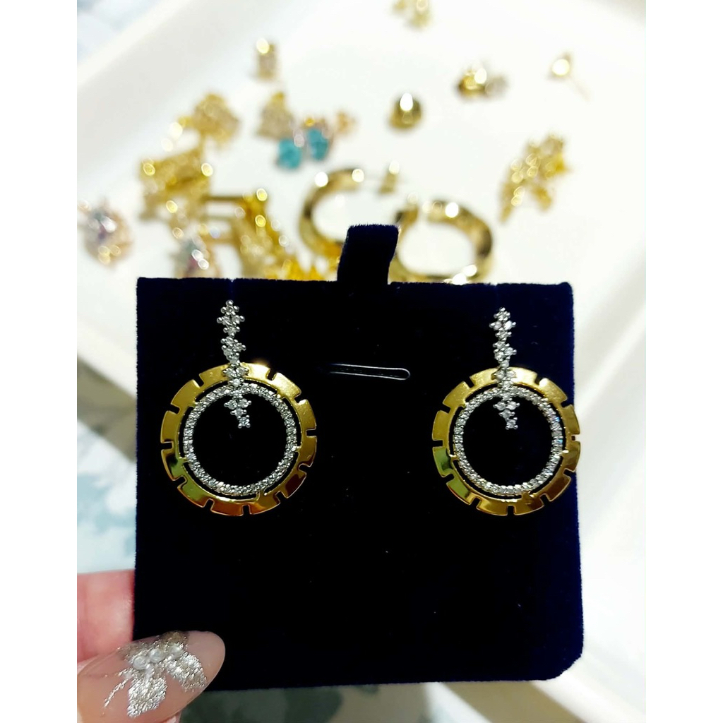 Unique Round Hoop Earrings with Diamond product photo 3