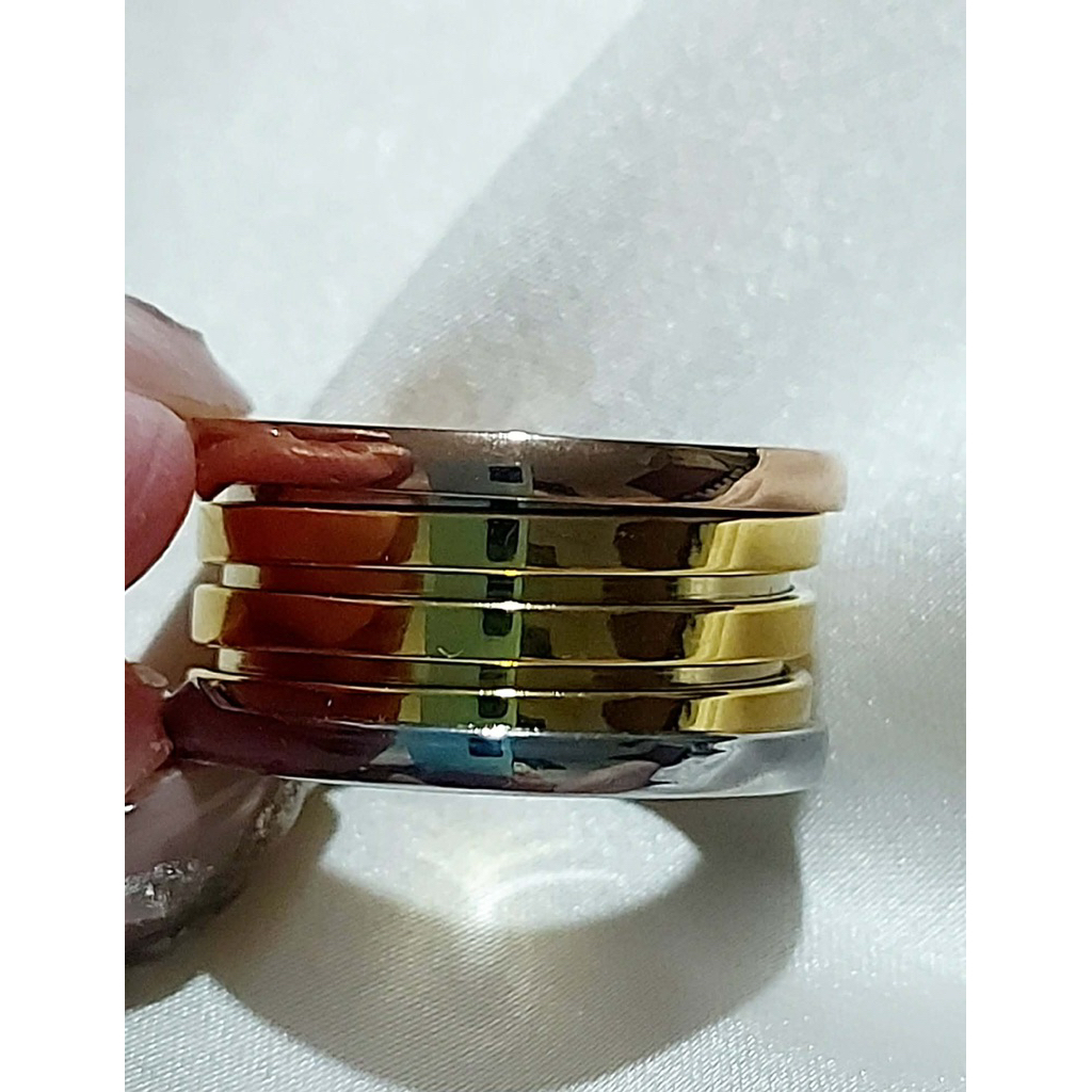 Tricolor Spring Design Ring – Size 8 product photo 1
