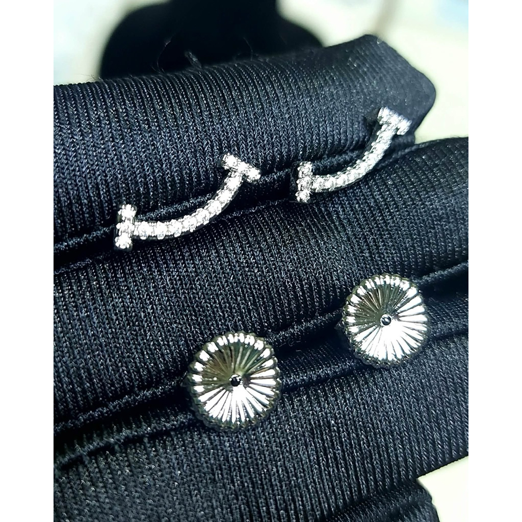 Luxury Curve Diamond Smile Earrings | Platinum Setting product photo 3