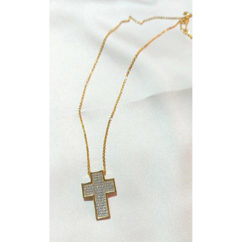 Pavé Cross Pendant Necklace | Adjustable 16–18 Inches | Yellow Gold Setting product photo 5