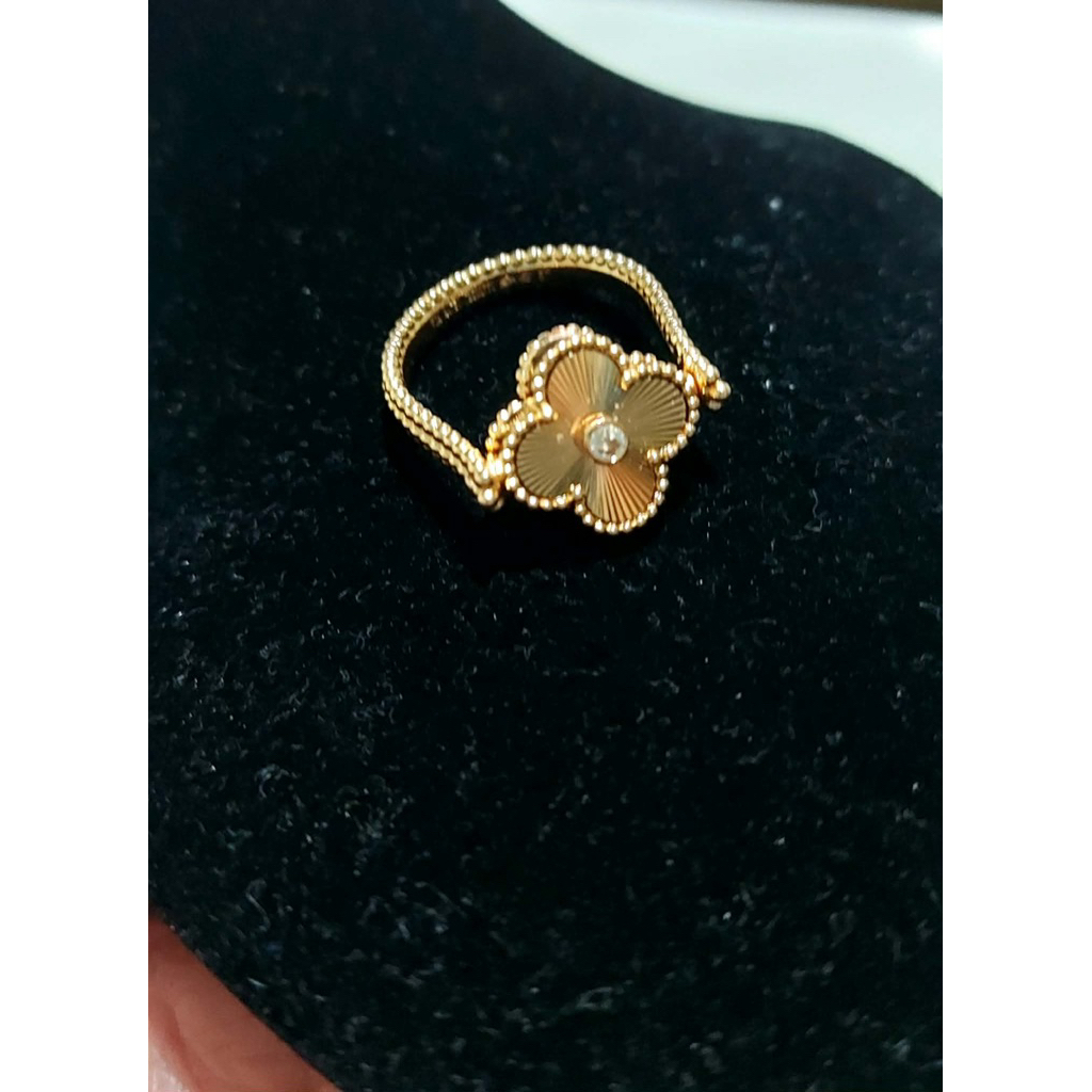 Reversible Clover Ring Size 8 | Champagne Gold Setting with Red & Diamond Design product photo 2