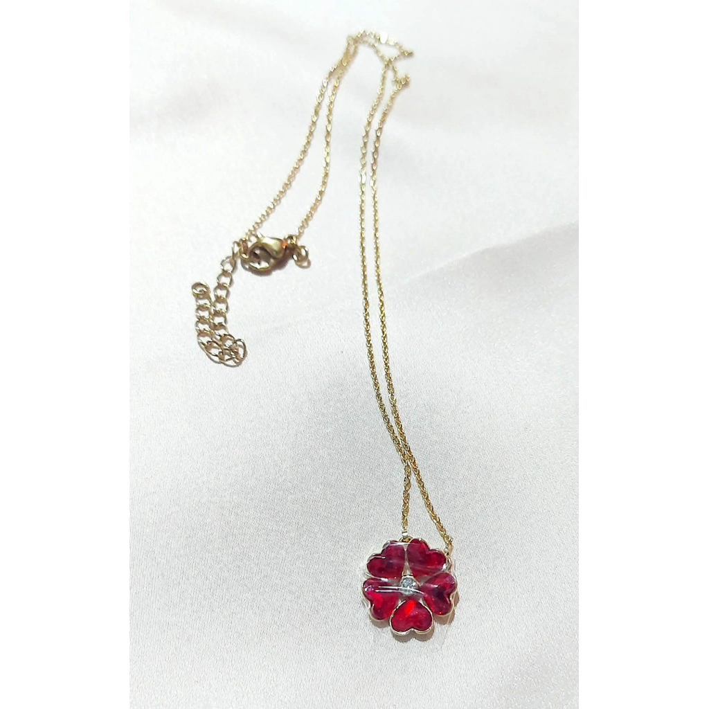 Red Clover Centered Necklace in Yellow Gold Setting | Adjustable 16–18 Inches product photo 5