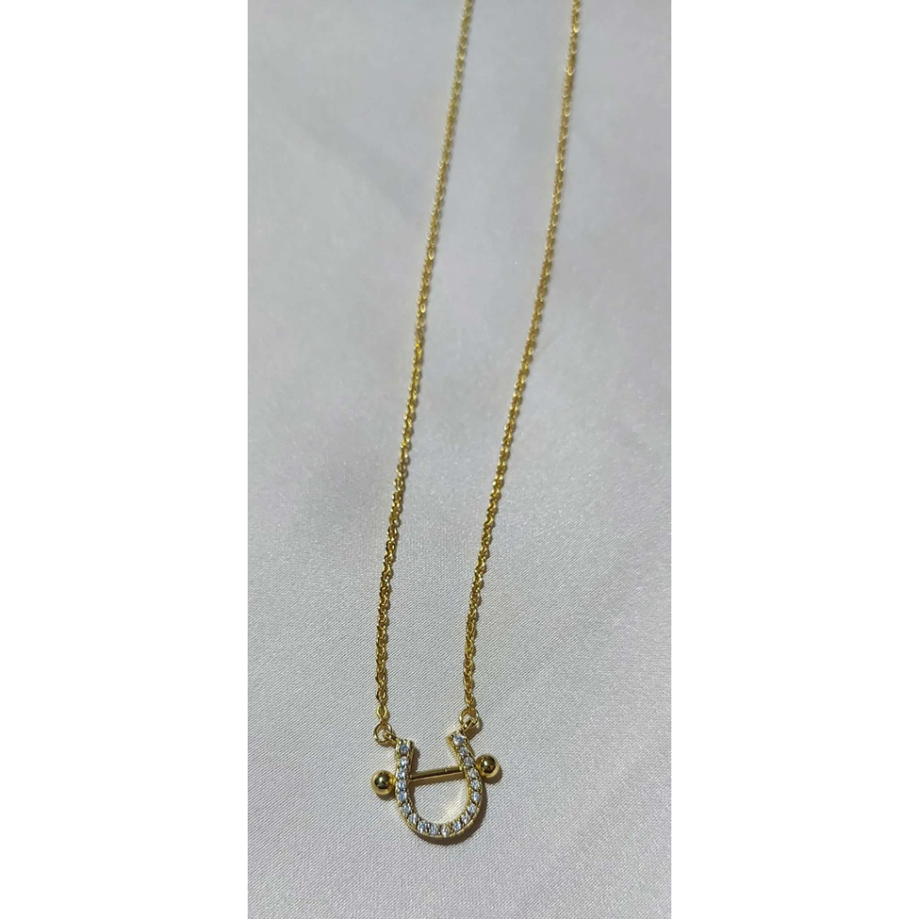 Diamond Accent Horseshoe Pendant Necklace | Adjustable 17–19 Inches | Yellow Gold Setting product photo 4