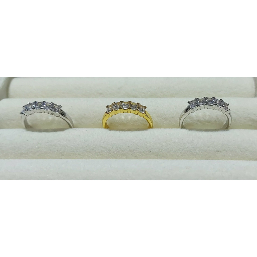 Emerald-Cut 5 Stone Ring | Lab Grown Diamond Design s8 product photo 4