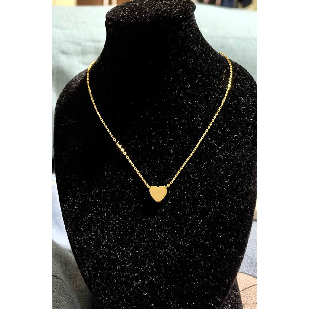 Minimalist Flat Heart Necklace | Yellow Gold Setting