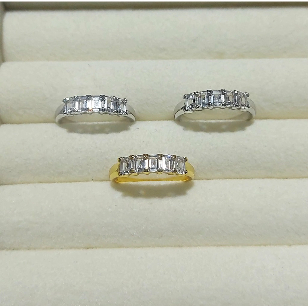 Emerald-Cut 5 Stone Ring | Lab Grown Diamond Design s8 product photo 5