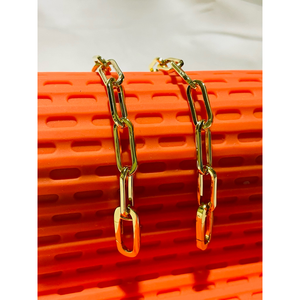 Big Paperclip Bracelet | Yellow Gold Setting | Hidden Lock | 17 cm & 18 cm product photo 3