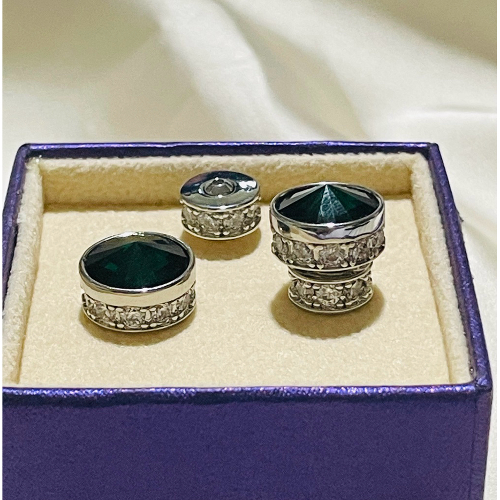 Emerald-Inspired Laboratory Gemstone Ring | Platinum Setting | Diamond Accents | Size 6