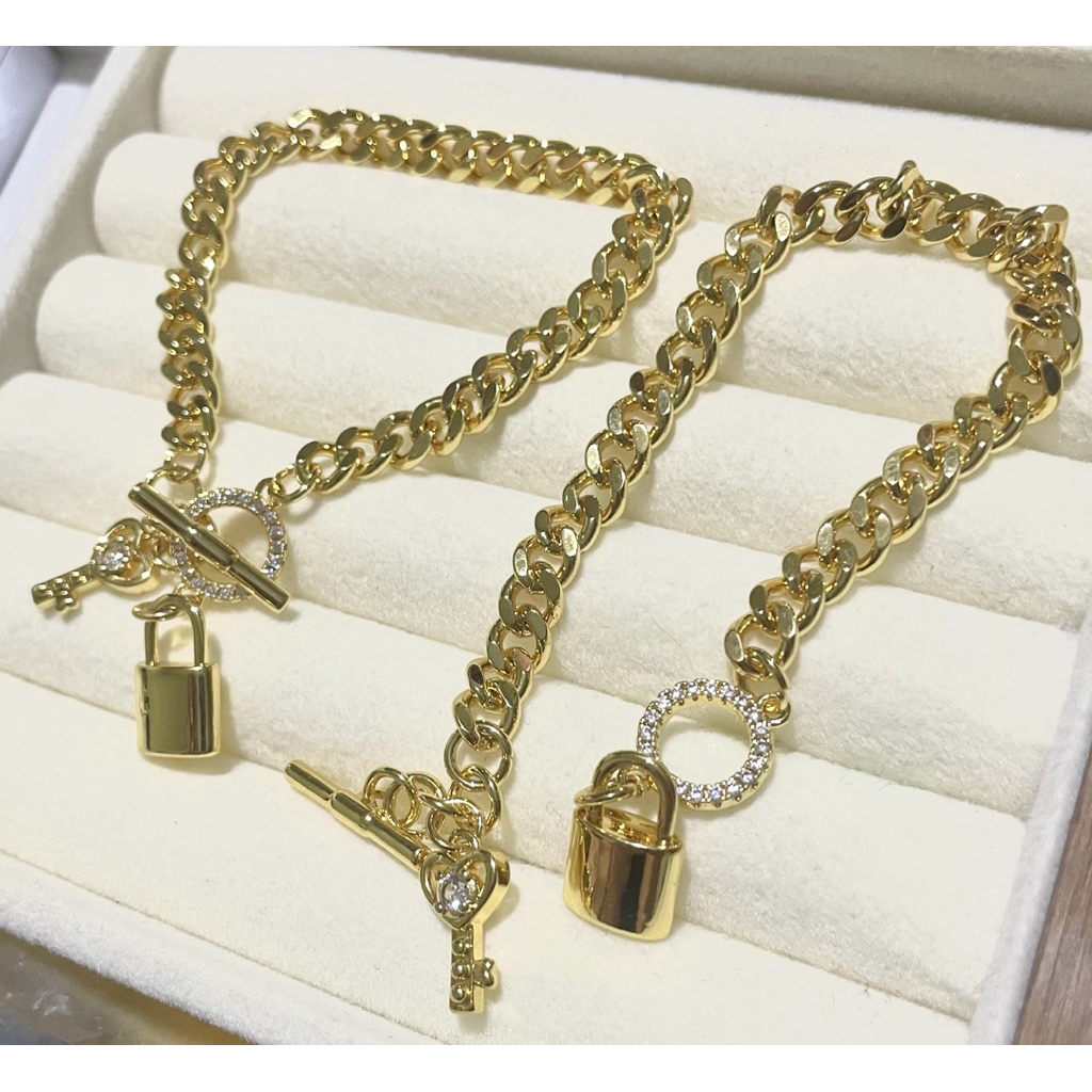 Padlock Key Charm Bracelet | Yellow Gold Setting 7.5inches product photo 3