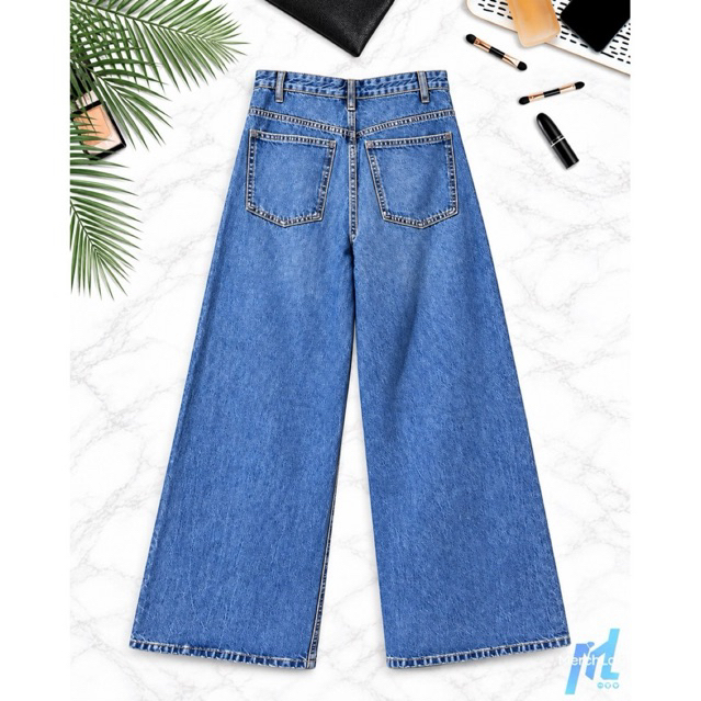 z@r@ Asymmetrical Flare Denim Jeans | Light Wash Blue | Wide-Leg Cut | Size 27-28 product photo 3