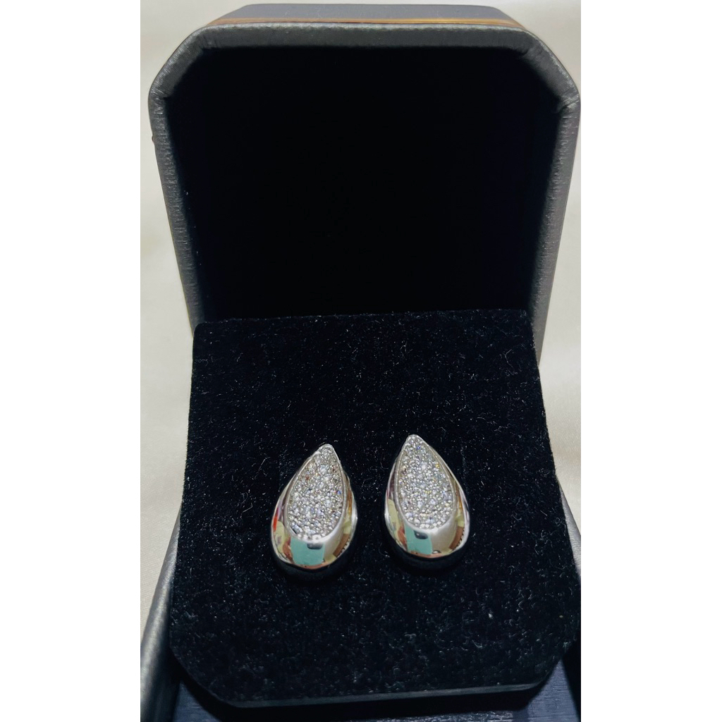 Botteg@-Inspired Pear Shape Stud Earrings | Platinum Settings | Diamond Accent