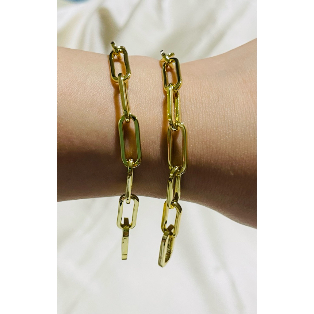 Big Paperclip Bracelet | Yellow Gold Setting | Hidden Lock | 17 cm & 18 cm product photo 1