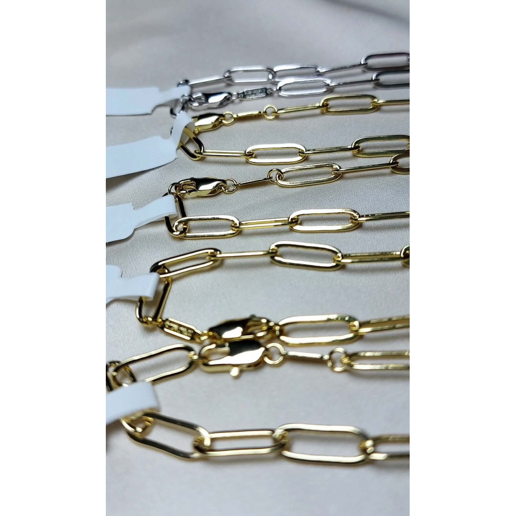 Tiff Paperclip necklace product photo 2