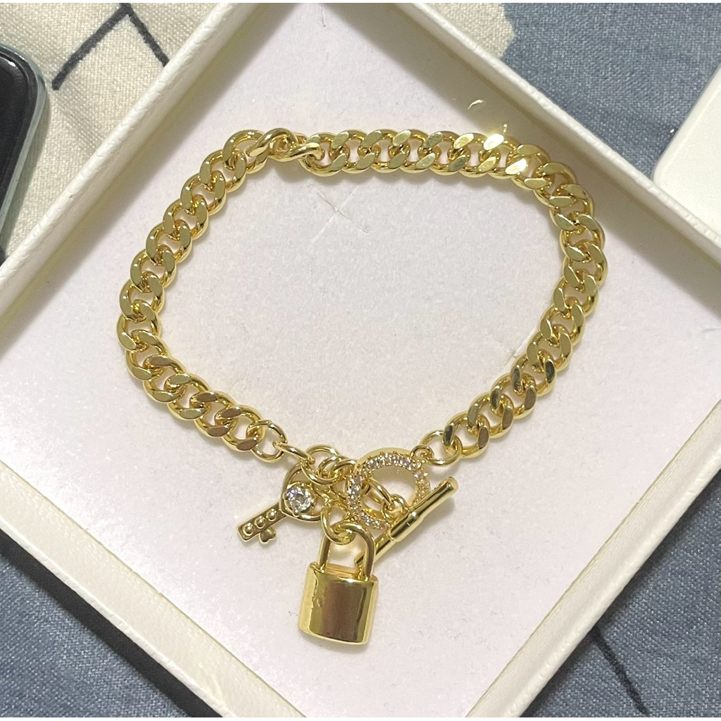 Padlock Key Charm Bracelet | Yellow Gold Setting 7.5inches product photo 1