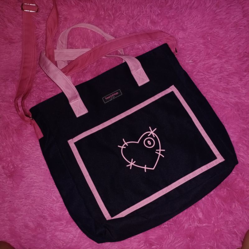 Heartstrings Tote bag / Body bag in 1 | Shopee Philippines