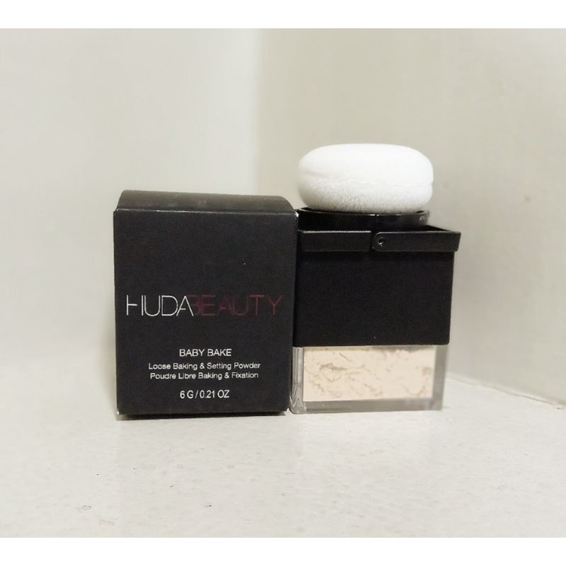 Huda Beauty Baby Bake Loose Baking & Setting Powder in Banana Bread