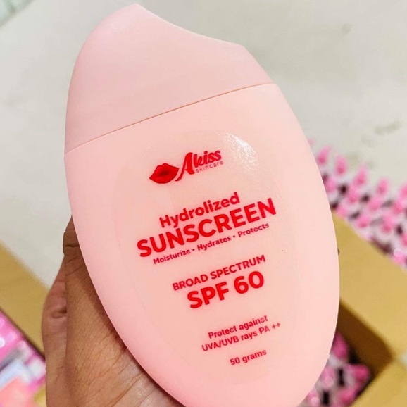 Sunscreen Hydrolized cream 50g by Akiss ( SULIT ABOT KAYA) with FREEBIES