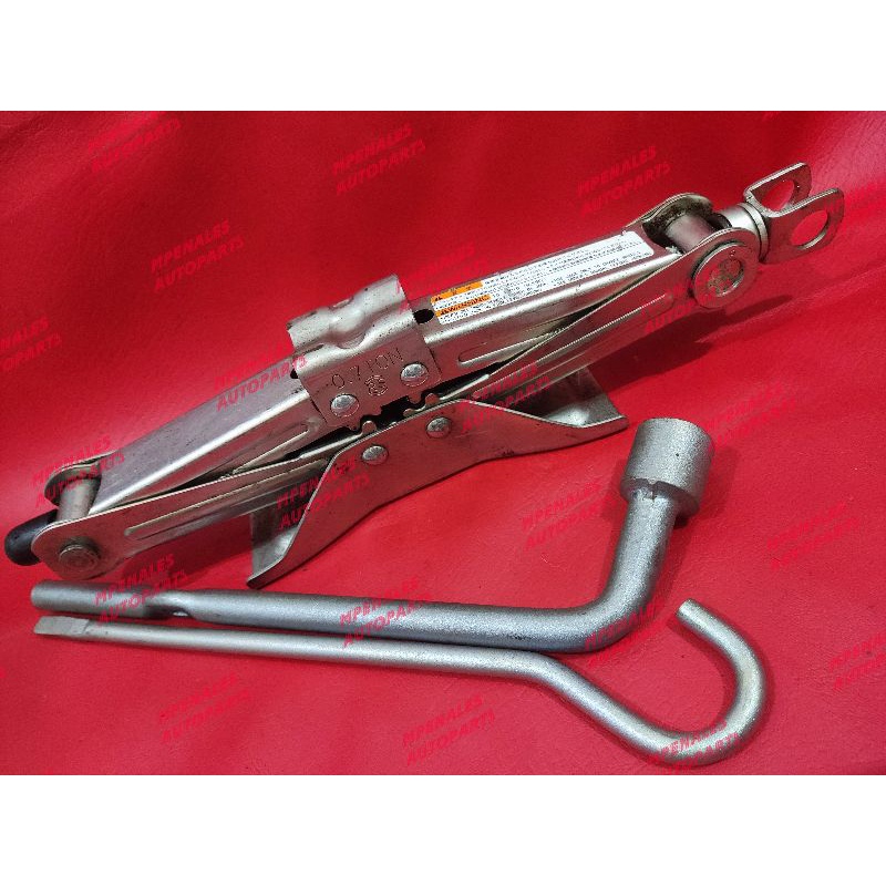 MECHANICAL SCISSOR JACK (SILVER) WITH FREE WRENCH JAPAN SURPLUS 600KG