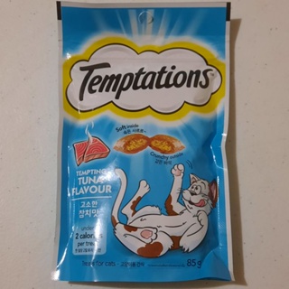 TEMPTATIONS Tempting Tuna Cat Treats 85g