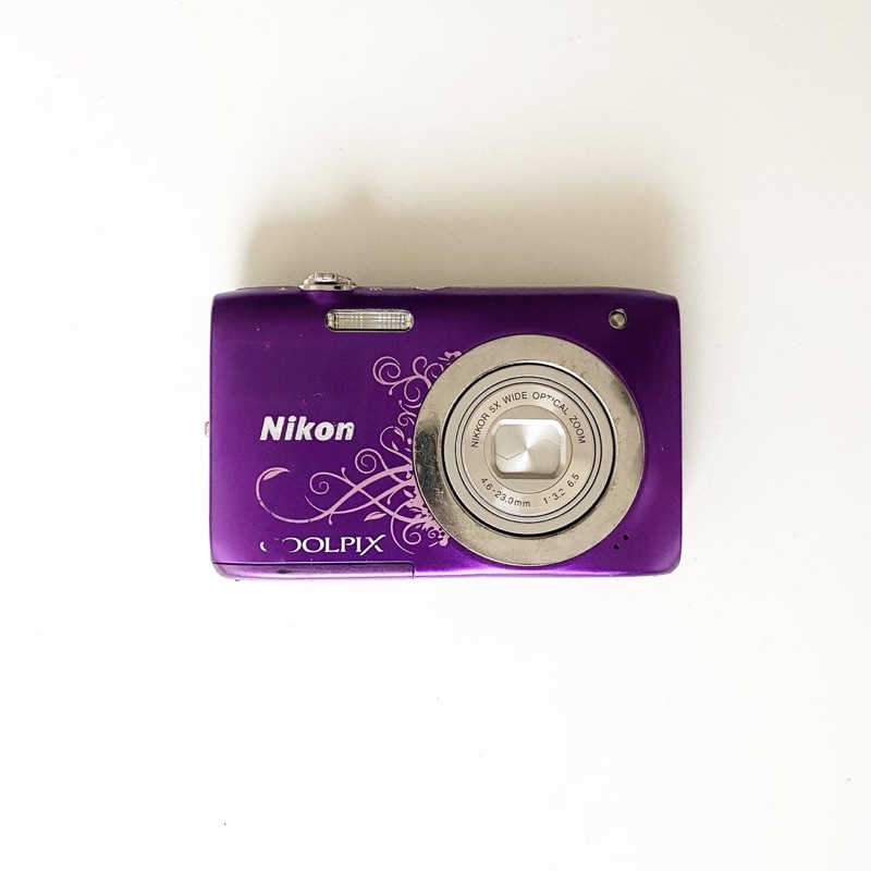 Vintage Nikon Coolpix A100  S2600 Digital Camera Digicam 