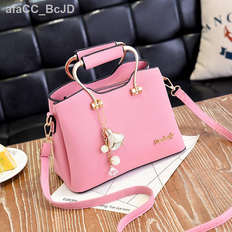 selling-2022-mga-bagong-handbag-ng-babae-personalidad-na-maraming