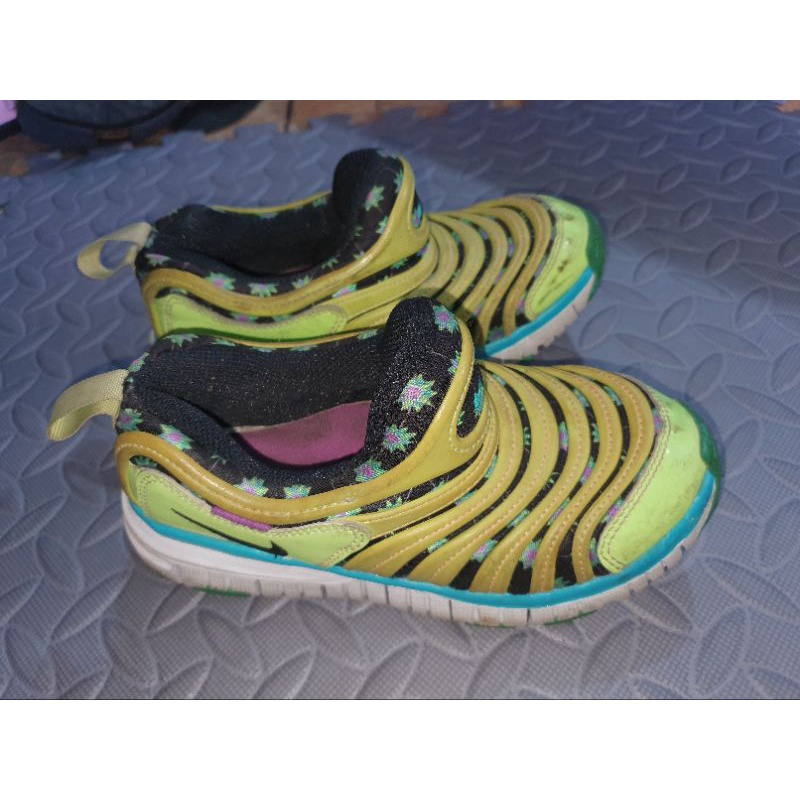 Original Nike Shoes for kids 19cm insole NIKE FREE PRELOVED Shopee