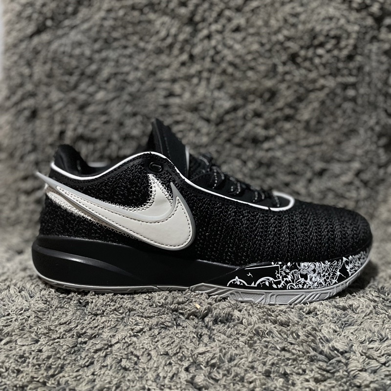 lebron 16 black and white