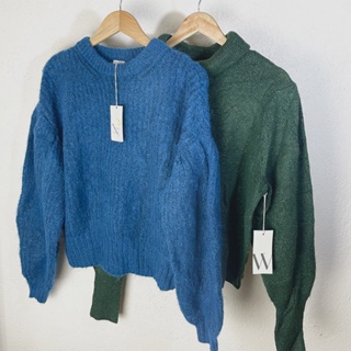 Brand New Knitted Tops/ Knitted Sweater/ Light Knitwear