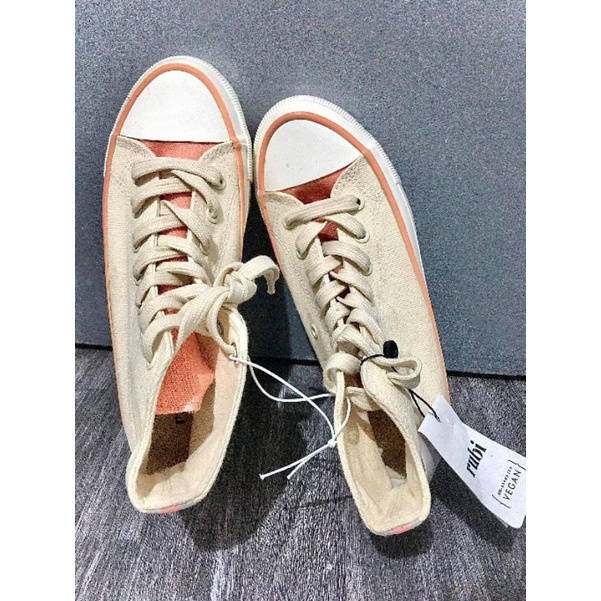 Rubi rubber shoes shop