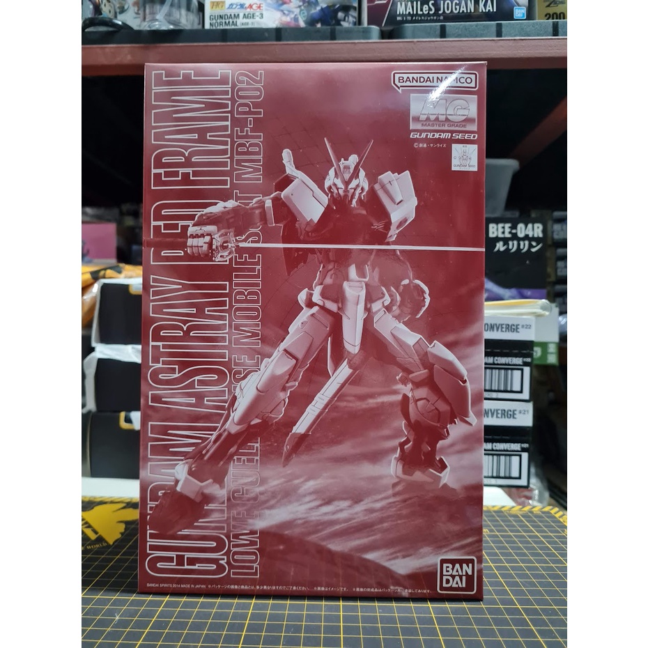 p-bandai-mg-master-grade-1-100-scale-mbf-p02-gundam-astray-red