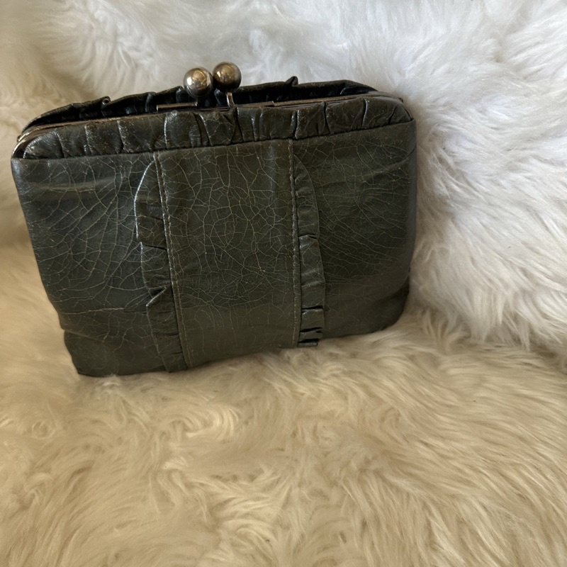 Vintage preloved kisslock wallet | Shopee Philippines